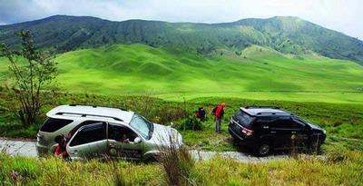 bukit teletubies gunung bromo